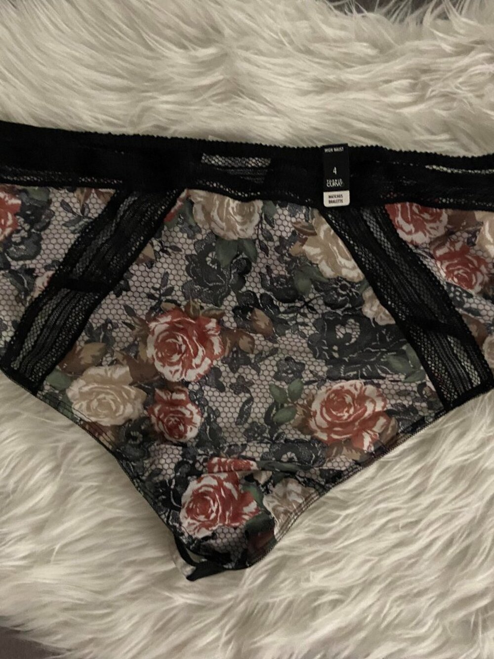 Torrid Curve NWT size 4 Floral print thong